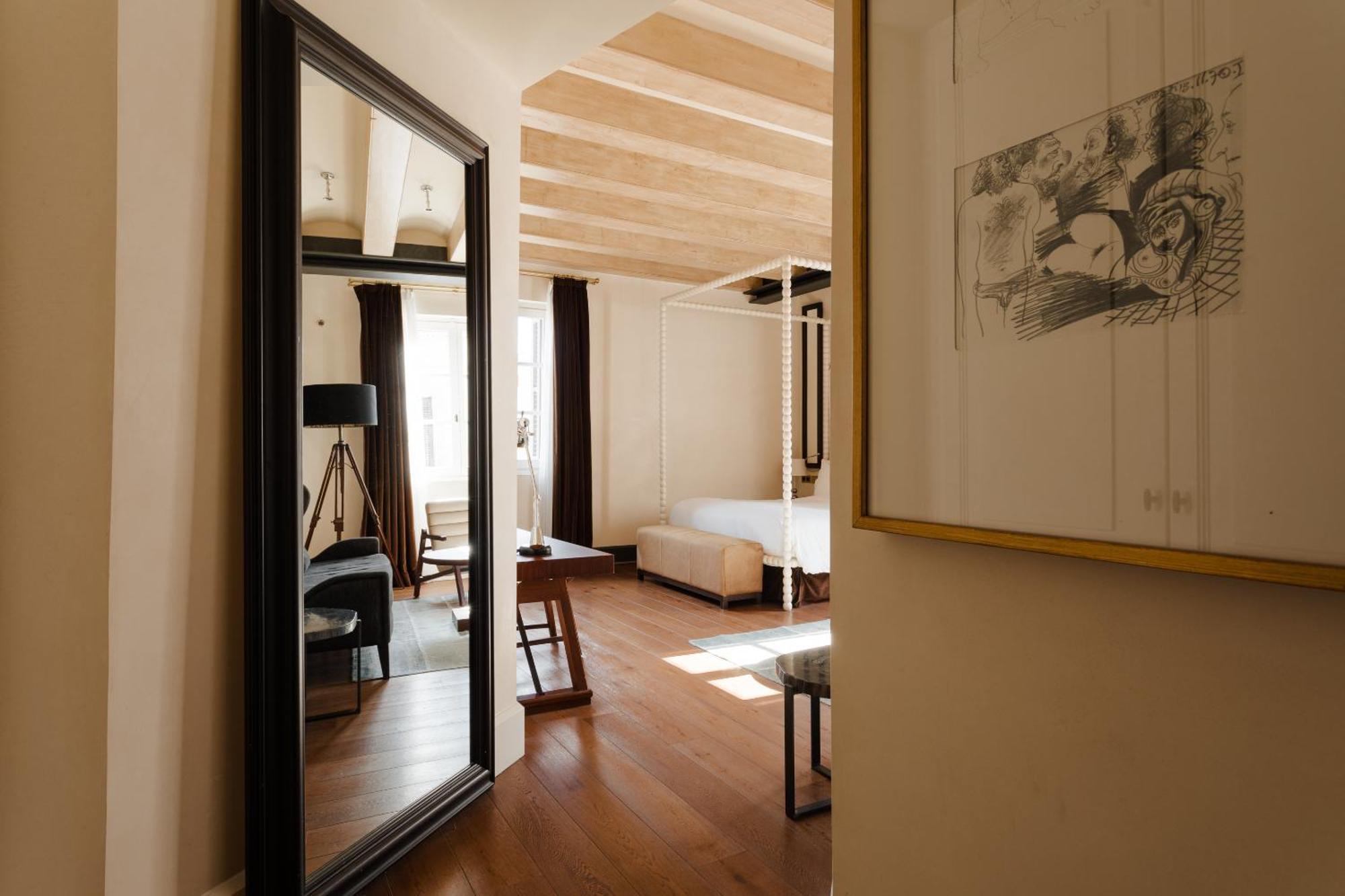 โรงแรมโดพลสคาเรียลจีแอล บาร์เซโลนา ห้อง รูปภาพ A room at the hotel